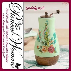 🌺 New Pioneer Woman Painted Meadows Grinder